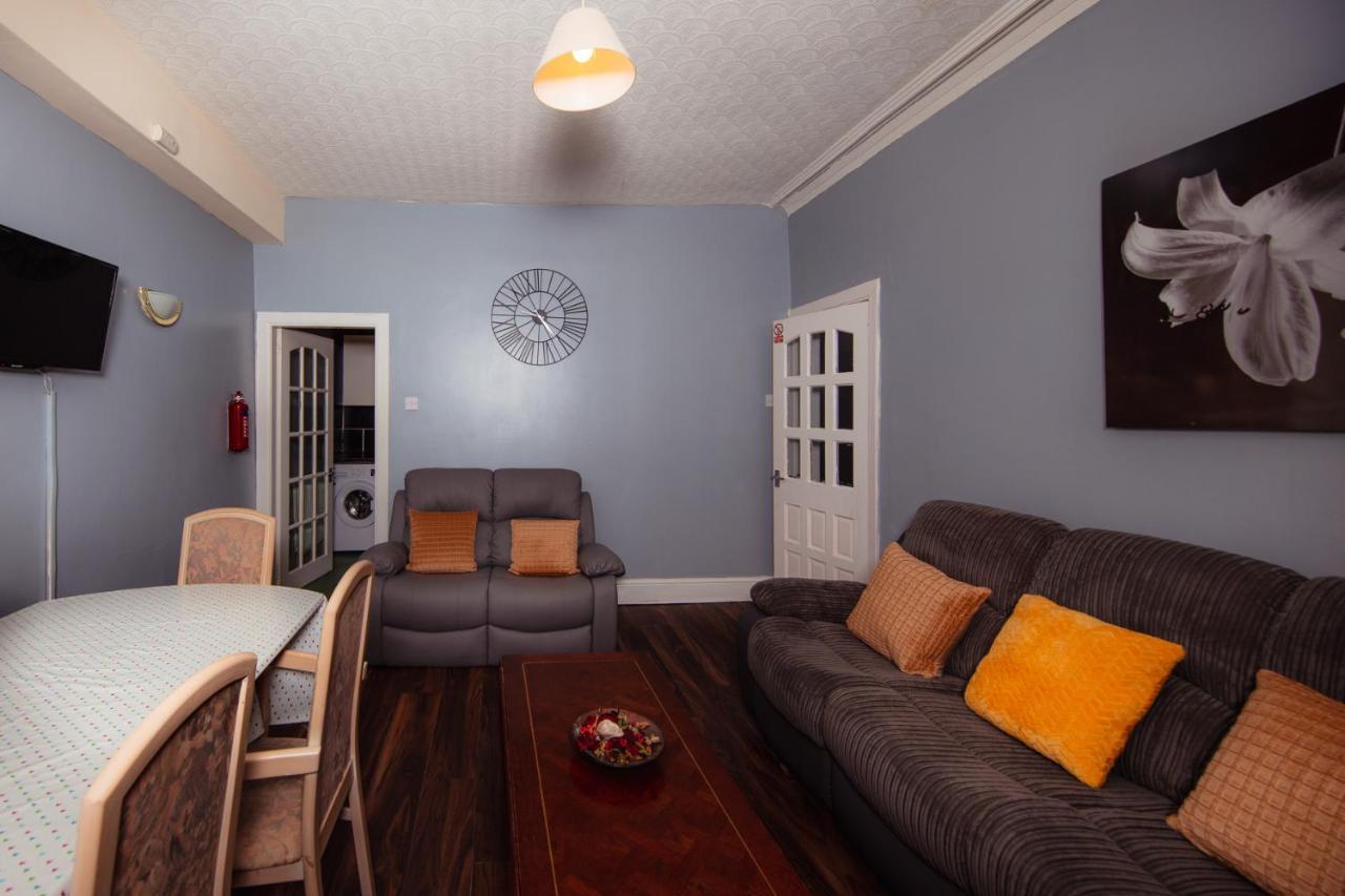 Super Central 4Bedroom Apartment At The Meadows Édimbourg Extérieur photo
